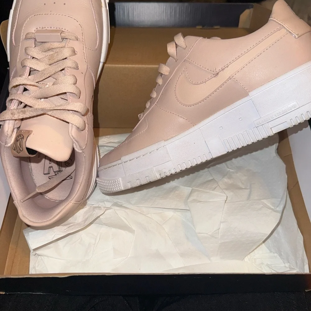 Nike Light Tan Sneakers with White Soles - Picture 3 of 3